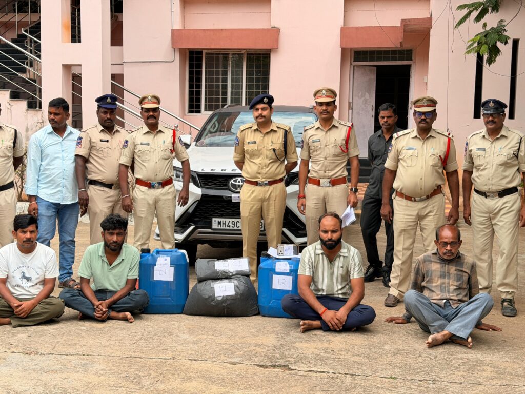 భారీ డ్రగ్స్ రాకెట్ గుట్టురట్టు